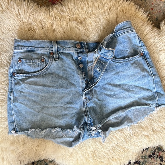 Levi 501 Denim Shorts - Picture 2 of 6